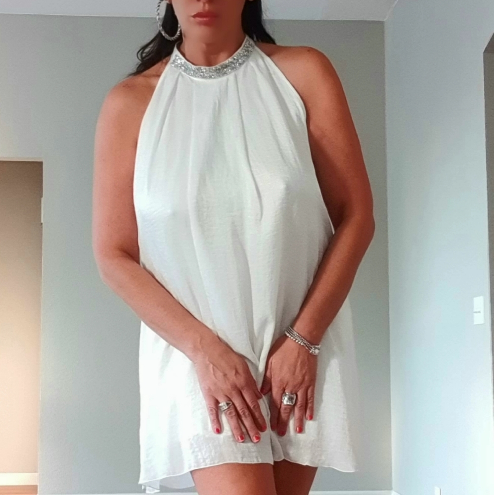 WHITE DRESS WITH SILVER NECK